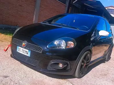 Usata Abarth Grande Punto 155 CV (114 kW) 2008 Nero Utilitaria