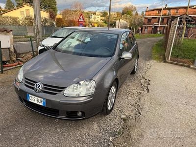 Usata VW Golf IV Sportline 140 CV (102 kW) 2004 Grigio Berlina