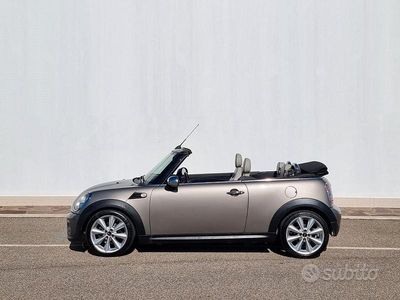 Usata Mini Cooper D Cabriolet 112 CV (82 kW) 2011 Grigio Cabrio