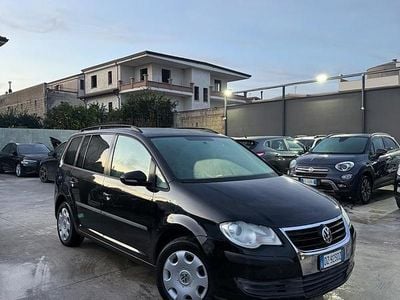 Usata VW Touran Trendline 150 CV (110 kW) 2009 Nero Monovolume