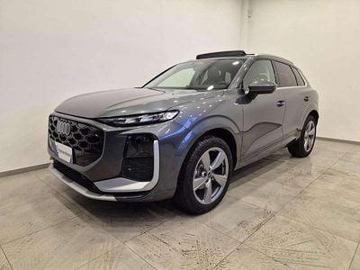 Nuova Audi Q3 S-Line 150 CV (110 kW) 2025 Grigio daytona perla  nero my SUV