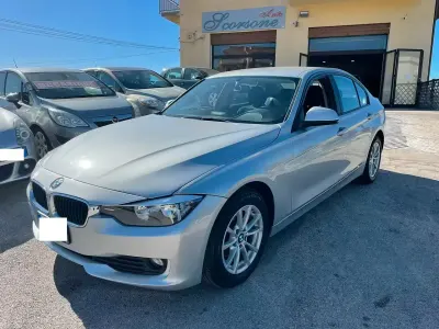 Usata BMW 318 163 CV (119 kW) 2015 Grigio Berlina