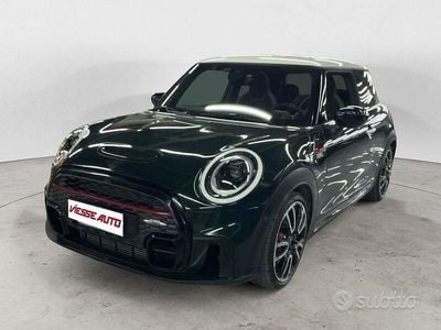 Usata Mini John Cooper Works 231 CV (169 kW) 2023 Rebel green Utilitaria
