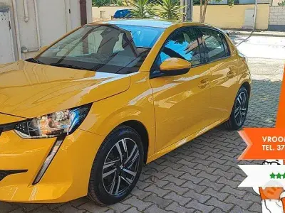 Usata Peugeot 208 101 CV (74 kW) 2020 Utilitaria