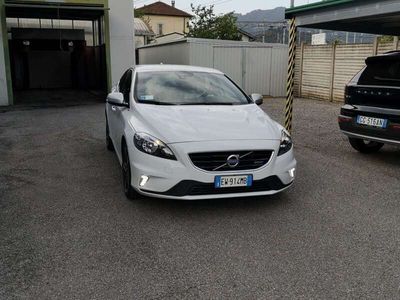 usata Volvo V40 2.0 d3 R-design Kinetic (r-design)