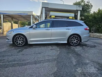 Usata Ford Mondeo ST-Line 150 CV (110 kW) 2018 Grigio Station wagon