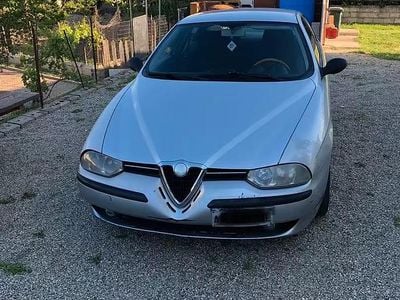 Usata Alfa Romeo 156 105 CV (77 kW) 1999 Grigio Berlina