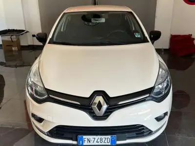 Usata Renault Clio IV 90 CV (66 kW) 2018 Beige Berlina