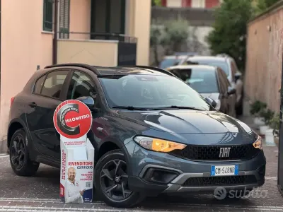 Usata Fiat Tipo Cross 95 CV (69 kW) 2022 Grigio Berlina