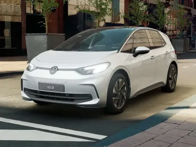 Ny VW ID.3 Pure 125 kW (170 HK) 2026 Vit Halvkombi
