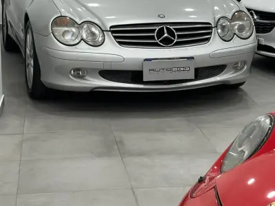 Usata Mercedes SL500 245 CV (180 kW) 2003 Argento Cabrio