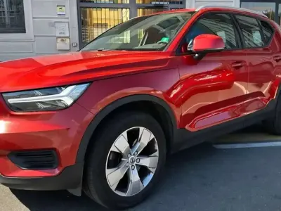 Usata Volvo XC40 Momentum 197 CV (144 kW) 2022 SUV