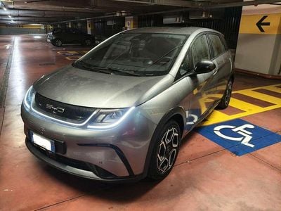 Usata BYD Dolphin Comfort 150 kW (204 CV) 2024 Grigio Utilitaria