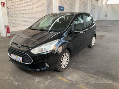 Usata Ford B-MAX Business Edition 95 CV (69 kW) 2014 Grigio Monovolume