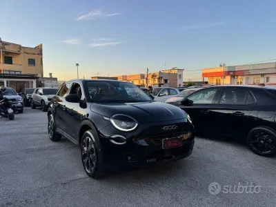Usata Fiat 600 La Prima 110 CV (80 kW) 2025 Nero SUV