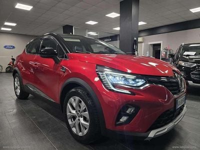 Usata Renault Captur Intens 101 CV (74 kW) 2020 Rosso SUV