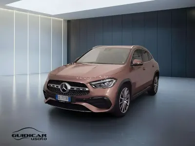 Usata Mercedes GLA200 Premium 150 CV (110 kW) 2022 Grigio SUV