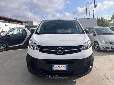 Usata Opel Vivaro 102 CV (75 kW) 2023 Bianco Monovolume