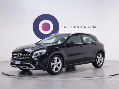 Usata Mercedes GLA200 136 CV (100 kW) 2017 Nero SUV