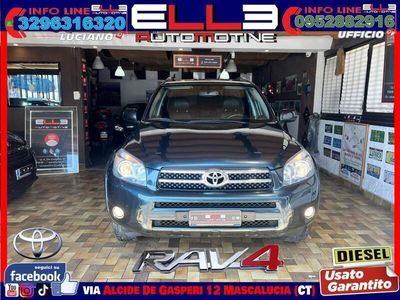 usata Toyota RAV4 RAV 42.2 D-4D 177 CV Luxury