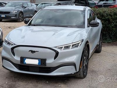 Usata Ford Mustang 269 CV (197 kW) 2023 Bianco Coupé