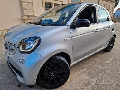 Usata Smart ForFour Prime 70 CV (51 kW) 2015 Grigio Utilitaria