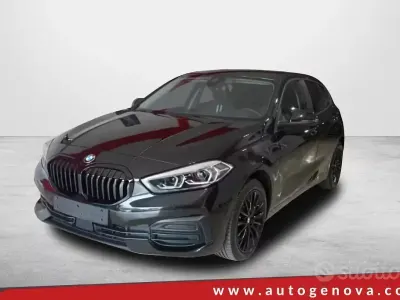 Usado BMW 116 Advantage 116 CV (85 kW) 2022 Negro Utilitario