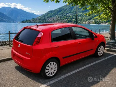 Usata Fiat Grande Punto 77 CV (56 kW) 2007 Rosso Utilitaria