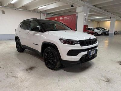 Usata Jeep Compass Night Eagle 131 CV (96 kW) 2022 Bianco tetto nero SUV
