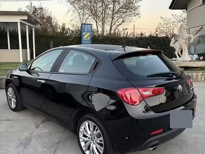 Usata Alfa Romeo Giulietta 120 CV (88 kW) 2017 Nero Utilitaria