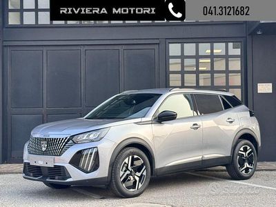 Usata Peugeot 2008 Allure 101 CV (74 kW) 2024 Grigio SUV