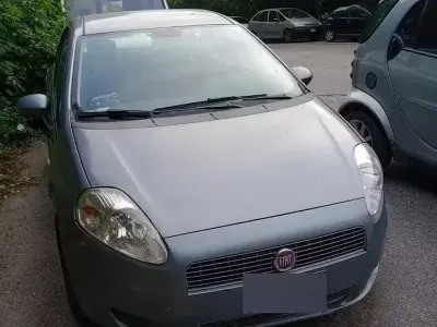 Usata Fiat Grande Punto 65 CV (47 kW) 2009 Grigio Utilitaria
