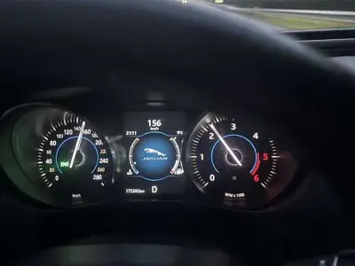 Usata Jaguar XE R-Sport 241 CV (177 kW) 2017 Berlina
