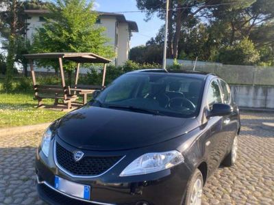 usata Lancia Ypsilon 0.9 t.air Silver ecochic metano 80cv