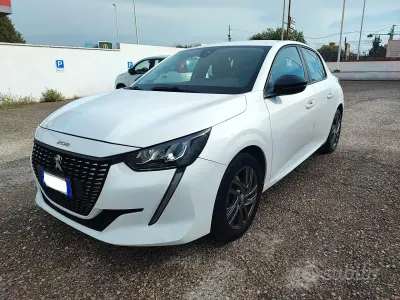 Usata Peugeot 208 Active 75 CV (55 kW) 2022 Bianco Utilitaria