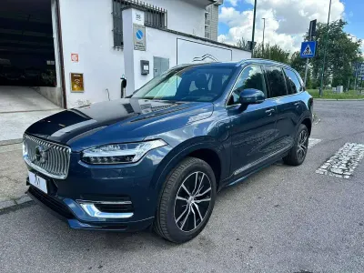 Käytetty Volvo XC90 Inscription 303 HP (222 kW) 2020 Sininen Katumaasturi