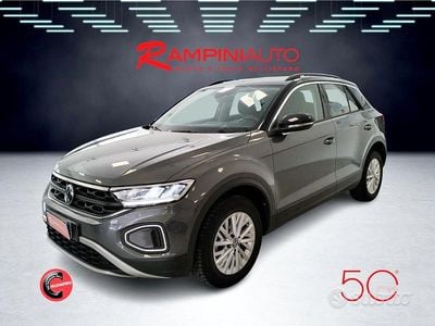 Begagnad VW T-Roc 116 HK (85 kW) 2023 Grå SUV