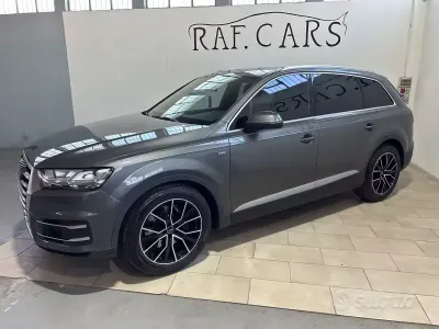 Usata Audi Q7 Business Plus 272 CV (200 kW) 2016 Grigio SUV