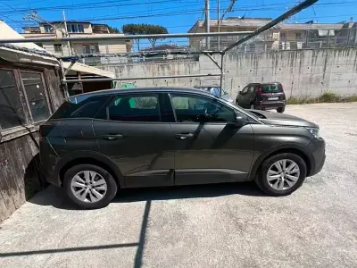 Usata Peugeot 3008 131 CV (96 kW) 2020 Verde SUV