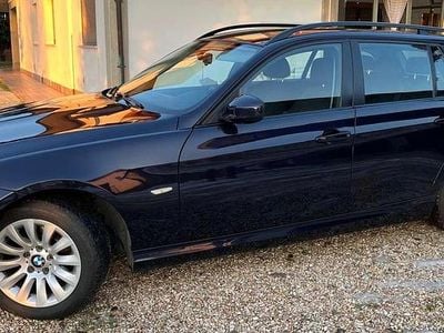 Usata BMW 320 177 CV (130 kW) 2008 Blu/azzurro Station wagon
