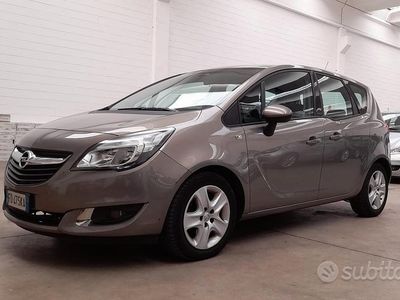 Usata Opel Meriva Cosmo 110 CV (80 kW) 2016 Grigio Monovolume