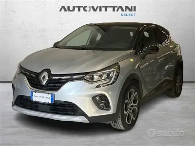 Usado Renault Captur Intens 91 CV (66 kW) 2023 Gris SUV