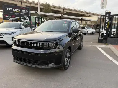 Nuova Fiat Grande Panda Icon 100 CV (73 kW) 2026 Nero Utilitaria