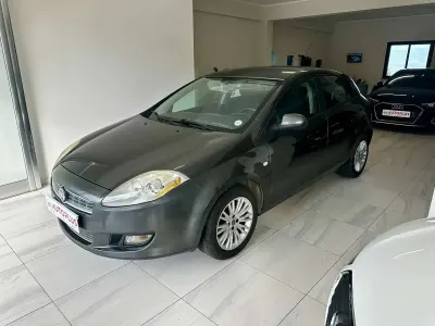 Usata Fiat Bravo Dynamic 120 CV (88 kW) 2010 Grigio Utilitaria