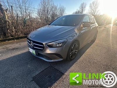 Usata Mercedes B180 136 CV (100 kW) 2019 Grigio Monovolume