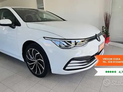 Usata VW Golf VIII Life 110 CV (80 kW) 2021 Berlina