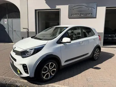 Usata Kia Picanto X-Line 67 CV (49 kW) 2020 Bianco Utilitaria