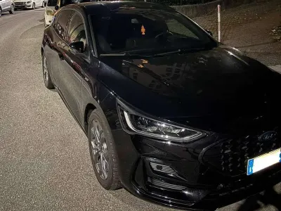 Usata Ford Focus ST-Line 125 CV (91 kW) 2023 Nero Berlina