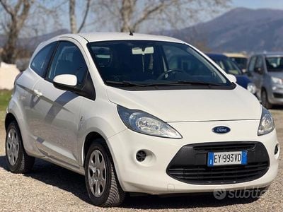 Usata Ford Ka Individual 69 CV (50 kW) 2015 Bianco Berlina