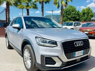 Usata Audi Q2 Business 116 CV (85 kW) 2017 Grigio SUV